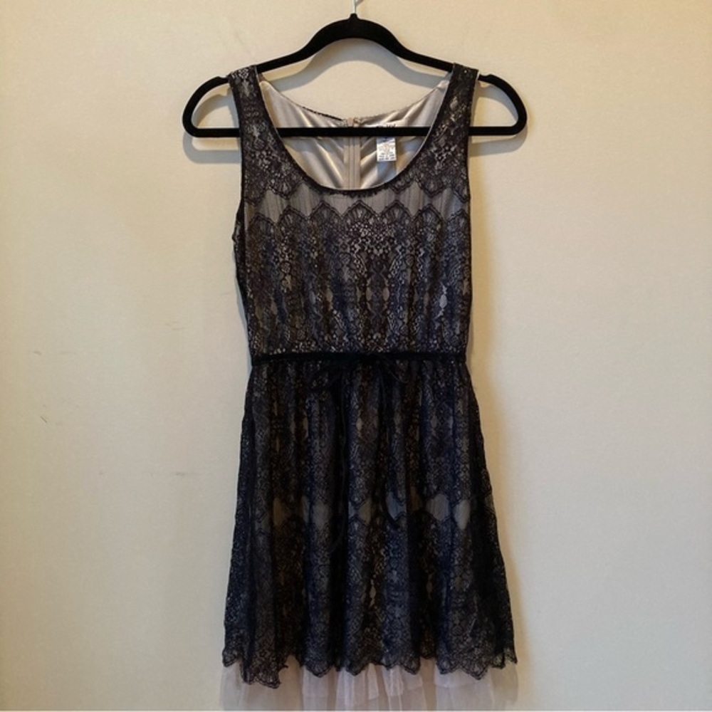 Pinky Lace Cocktail Dress